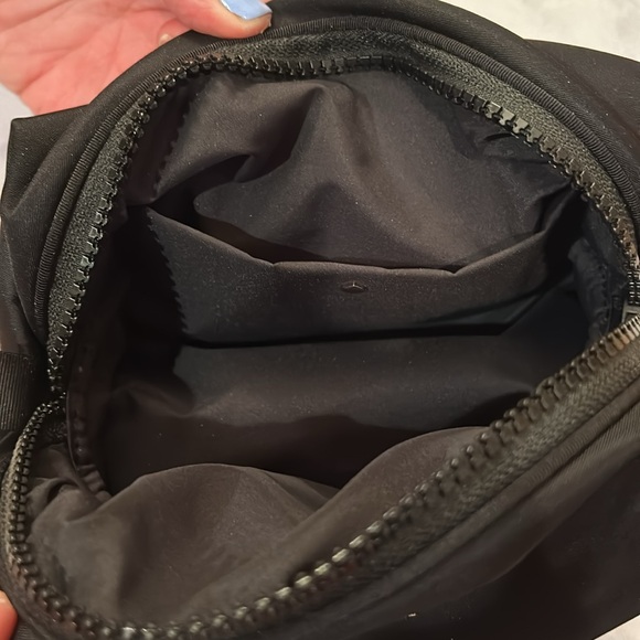 Kate Spade Everything Puffy The Little Bett Cosmetic Bag - Picture 3 of 9